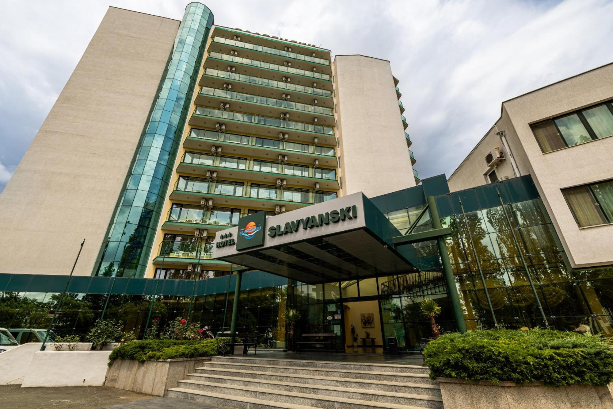 Hotel Slavyanski 3*